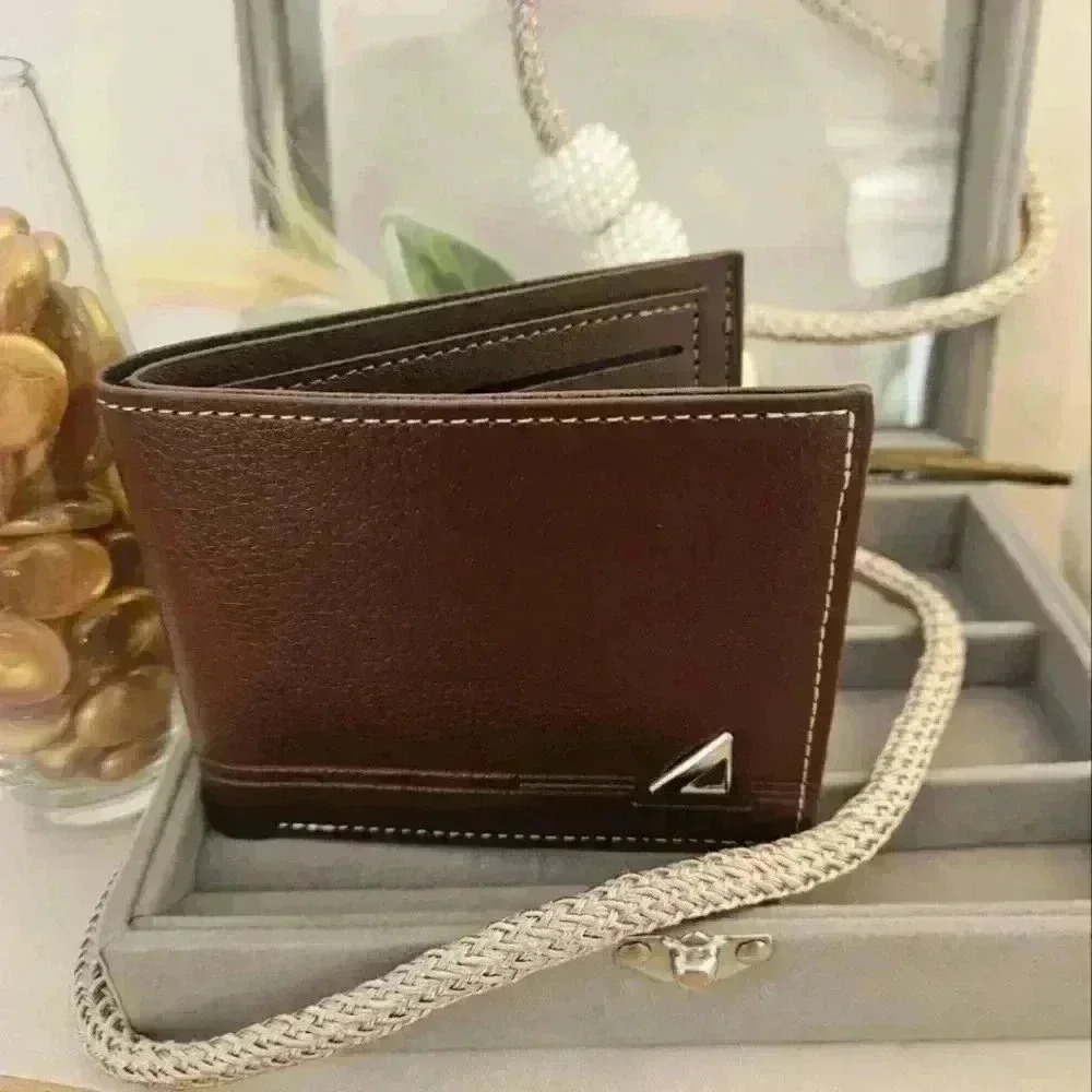 Stylish brown leather wallet.card holder  2 slots for money.
